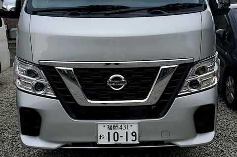 日産 キャラバン (1019)